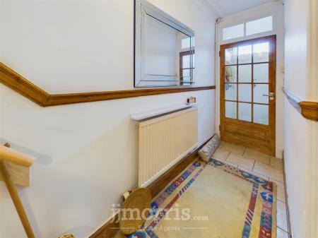 CAM03686G0-PR0158-STILL013.jpg