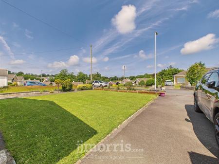CAM05297G0-PR0058-STILL003.jpg