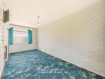 CAM05297G0-PR0060-STILL035.jpg