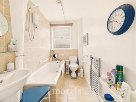 CAM05297G0-PR0065-STILL011.jpg