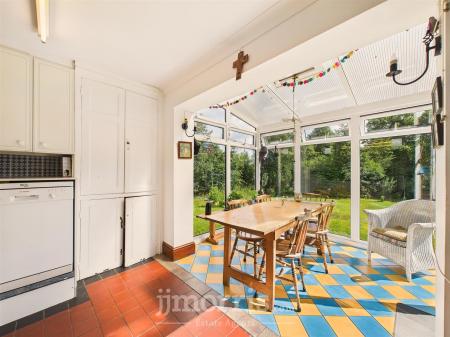 Kitchen/Dining/Conservatory