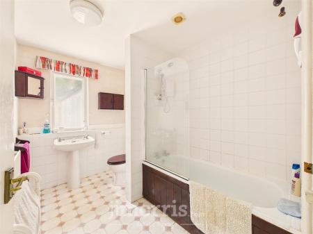 CAM05297G0-PR0069-STILL003.jpg