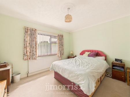 CAM05297G0-PR0084-STILL005.jpg