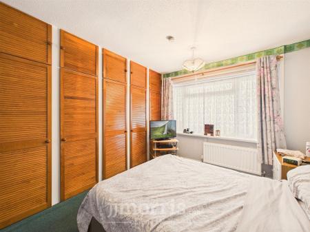 CAM05297G0-PR0094-STILL014.jpg