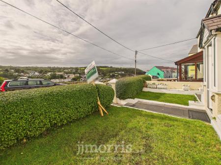 CAM05297G0-PR0095-STILL002.jpg