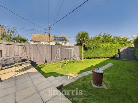 CAM05297G0-PR0098-STILL037.jpg