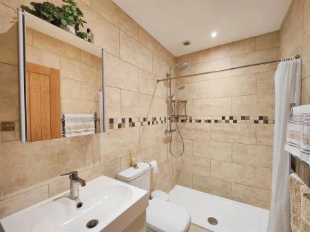 En Suite Shower Room