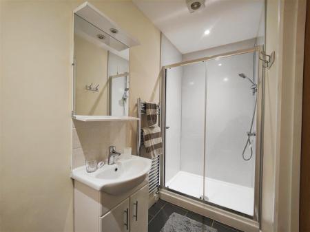 En Suite Shower Room