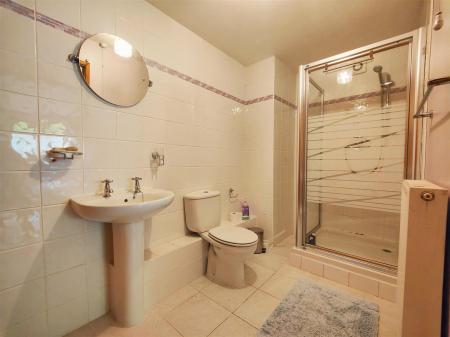 En Suite Shower Room