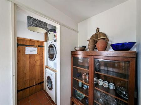 Rear Hall/Utility Room