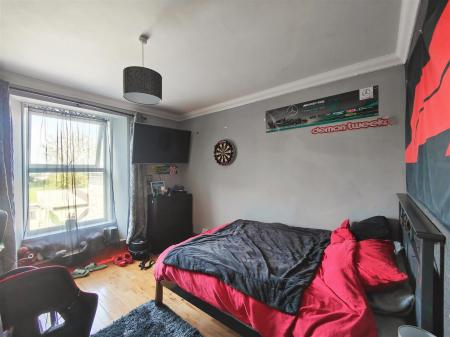 Bedroom 2 (Rear)