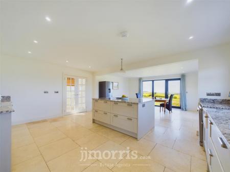 Open Plan Kitchen/Breakfast Room/Dining Room