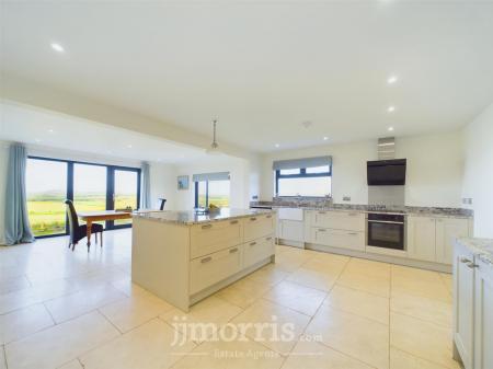 Open Plan Kitchen/Breakfast Room/Dining Room