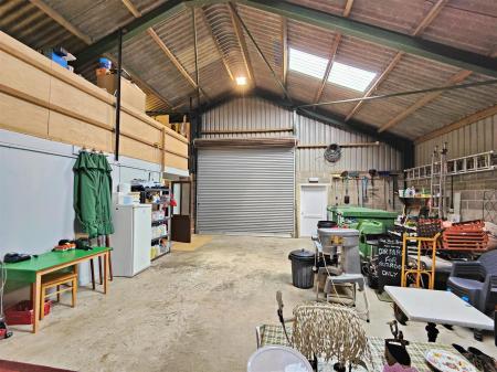 Garage/Store Shed