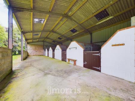 Multipurpose Equestrian/Livestock Building