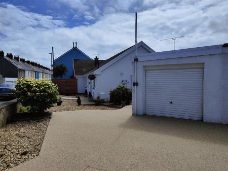 Garage/Store Shed