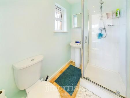 En Suite Shower Room