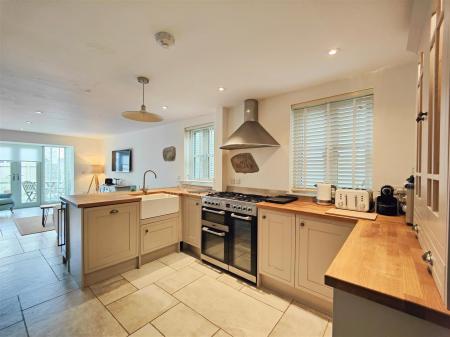 Kitchen/Dining  Room