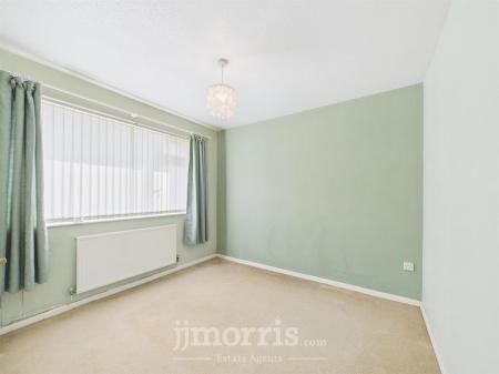 Bedroom 2 (Rear)