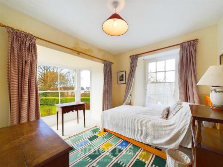 Bedroom 3 (Rear)