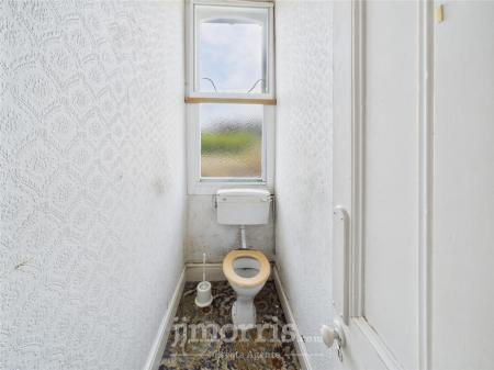 Separate WC