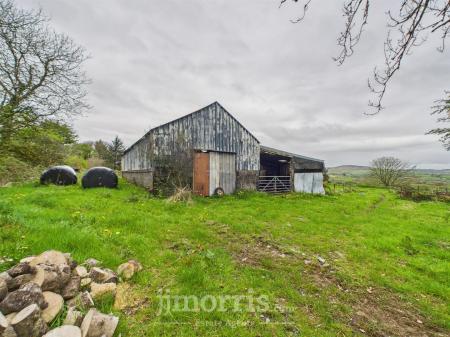 Garage/Workshop