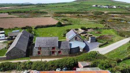 Ysgubor Trehysbys,, Rhodiad y Brenin St. Davids, H