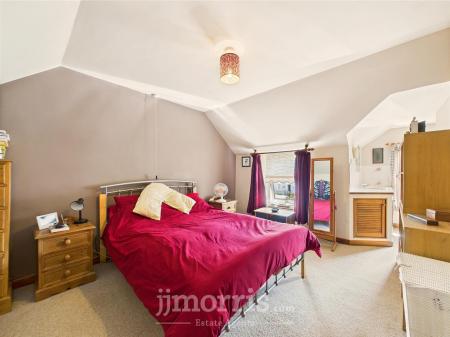 Bedroom 1  (front)
