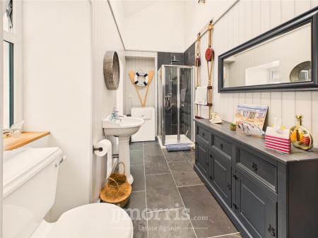 Shower/Utility Room