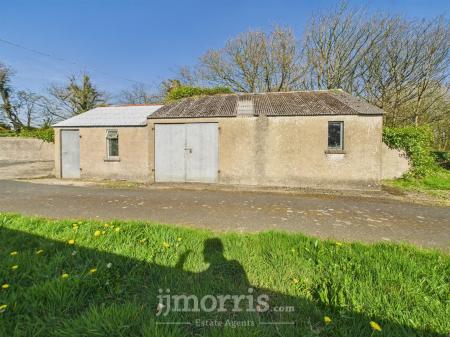 Garage/Workshop