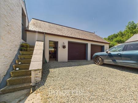 Garage Block