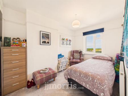 Bedroom 2 (Rear)