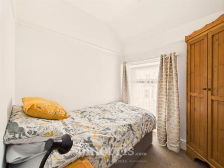 Bedroom 3 (Front)