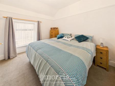 Bedroom 1 (Front)