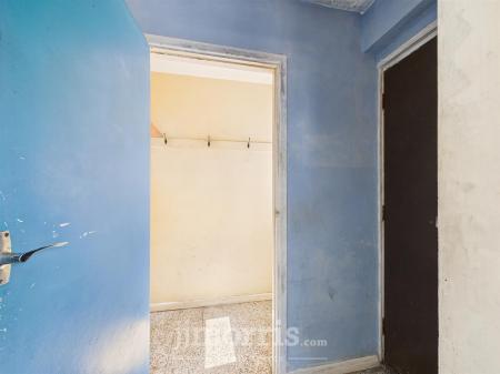 CAM02122G0-PR0347-STILL003.jpg
