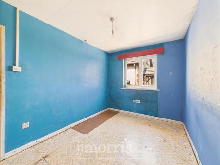 Bedroom 2  (rear)