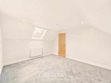Bedroom 4/Study