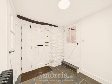 Hall/Study