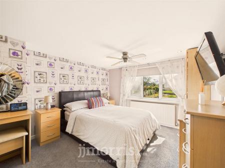 Bedroom 1 (rear)