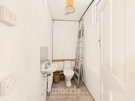 Separate WC