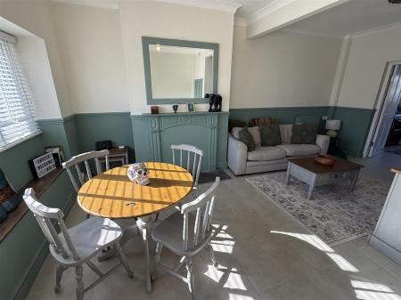 Open Plan Living/Dining Room