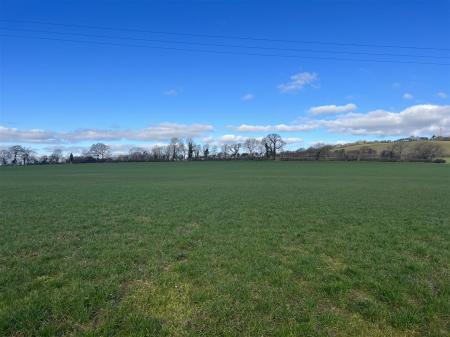 Land at Sarnau Fields