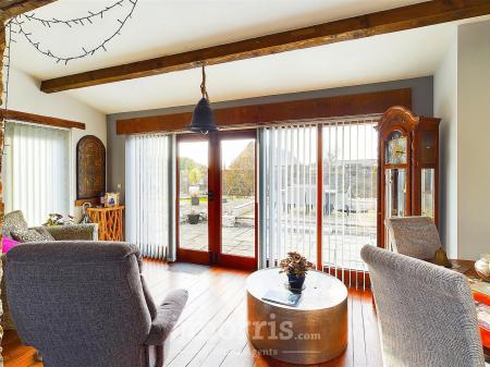 Dining/Sun Room