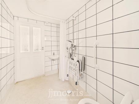 WET ROOM