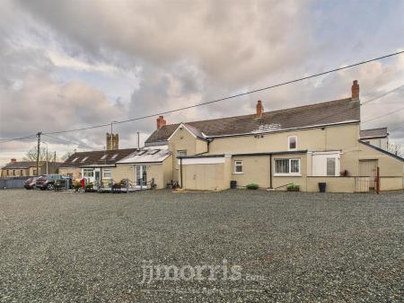 External Description