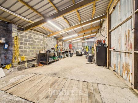 The Outbuildings (Measurements)