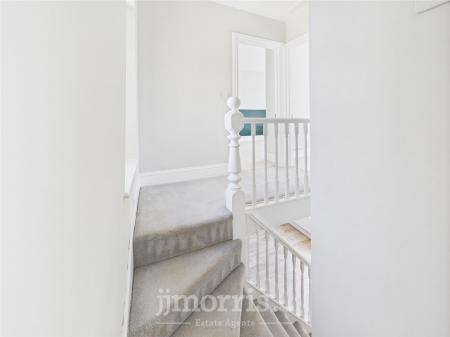 CAM02878G0-PR0028-STILL004.jpg