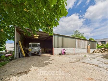 CAM02878G0-PR0030-STILL029.jpg