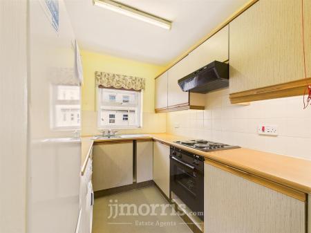CAM02878G0-PR0079-STILL017.jpg