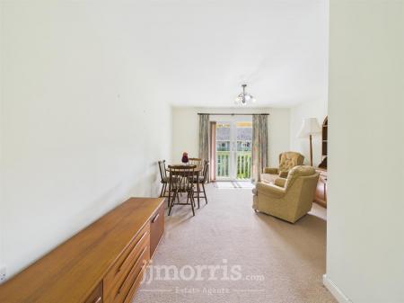 CAM02121G0-PR0134-STILL005.jpg